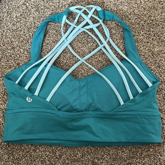 Lululemon Free To Be Bra in “Ice Cave/Sea Frost” - Picture 2 of 4